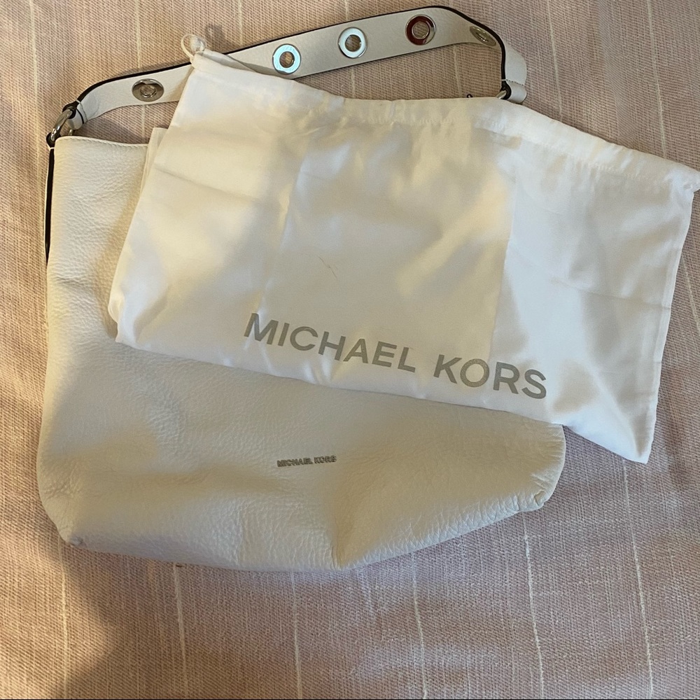 Michael Kors white brooklyn large shoulder bag